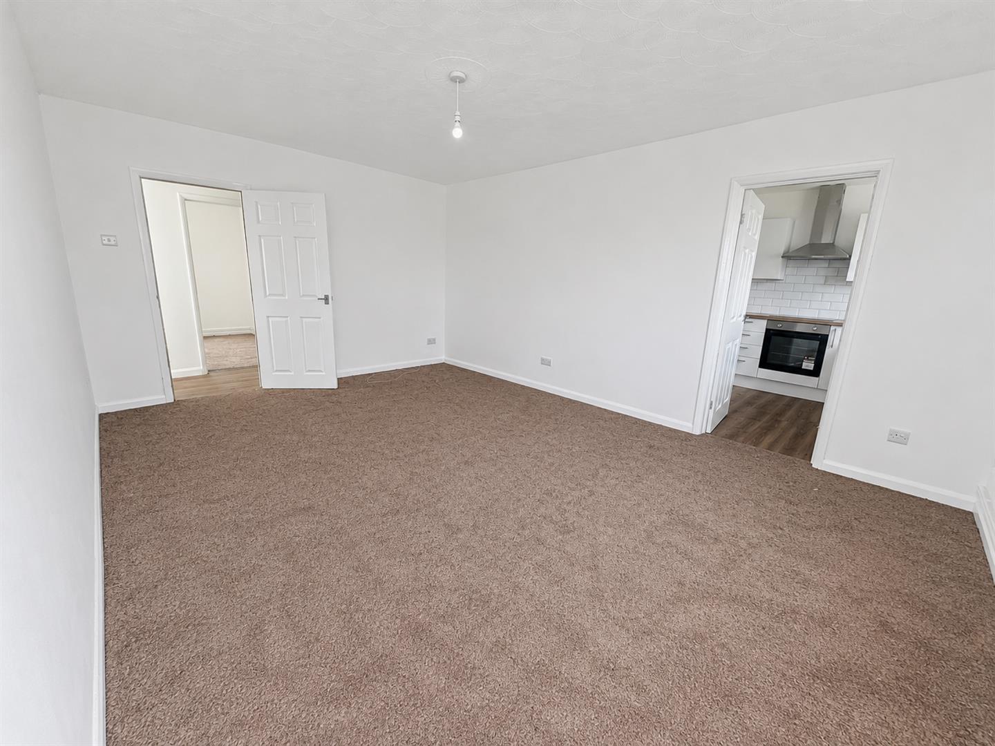 3a The Precinct, Rowan Drive, Porthcawl, CF36 5AT